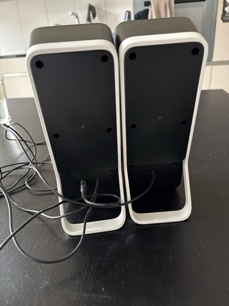 Logitech Lautsprecher: Logitech Lautsprecher – Gebraucht aus Zürich von dav_c9fv 1