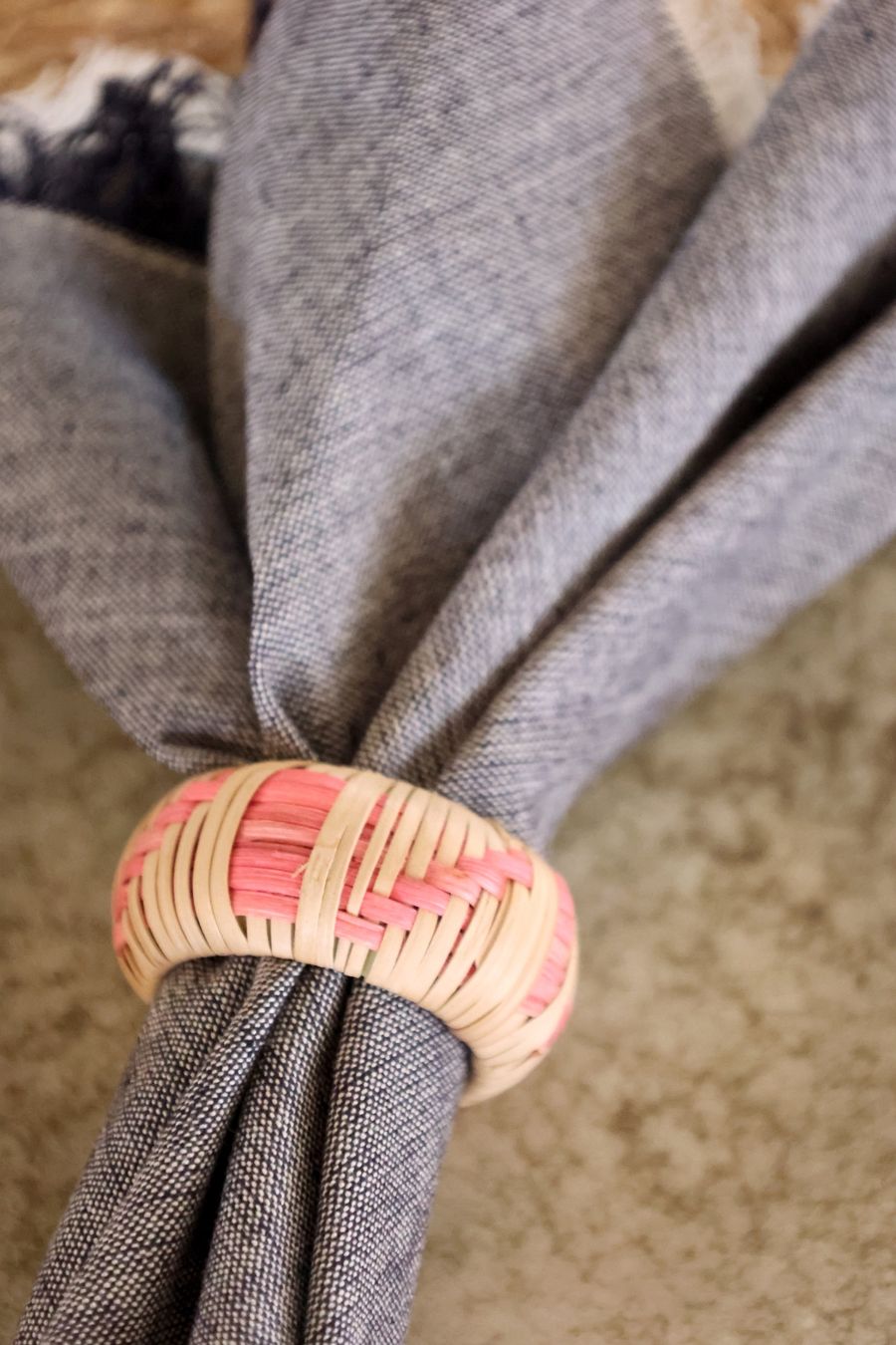 Sonstige Dekorationen & Accessoires: Serviettenring geflochten, Chic Antique – Neu und originalverpackt aus Innertkirchen von Glatthard-Interior 2
