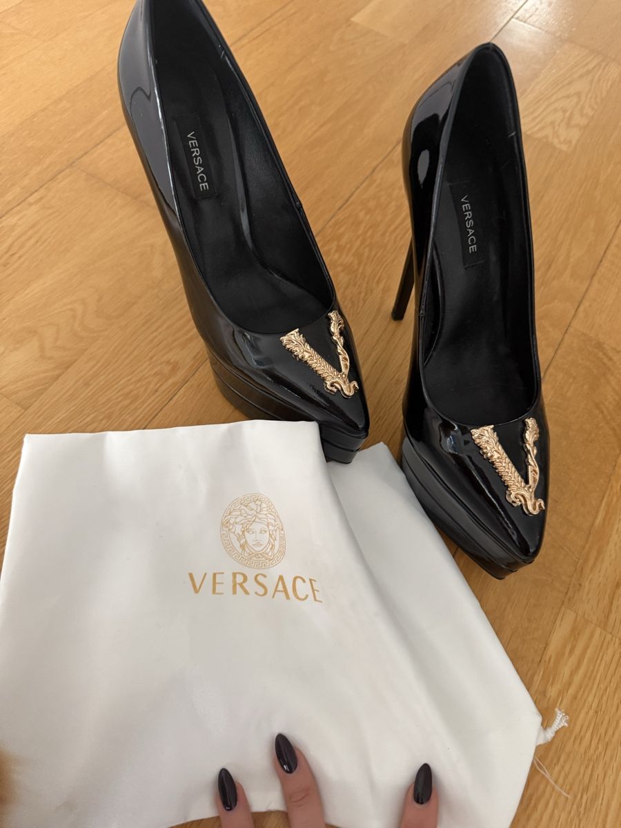 Versace Scarpe da uomo: Black Versace Platform Pumps, Size 37, New Condition! – Nuovo (secondo la descrizione) da Erlenbach ZH venduto da Kristina1985 5