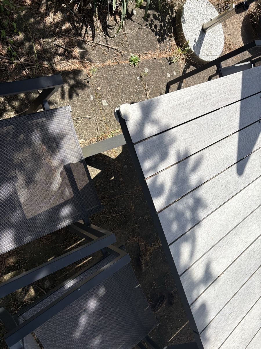 Set di tavolo e panche: Gartentisch mit Stühlen ab ! 1 FRANKEN ! – Usato da Langenbruck venduto da Maxxi7 2