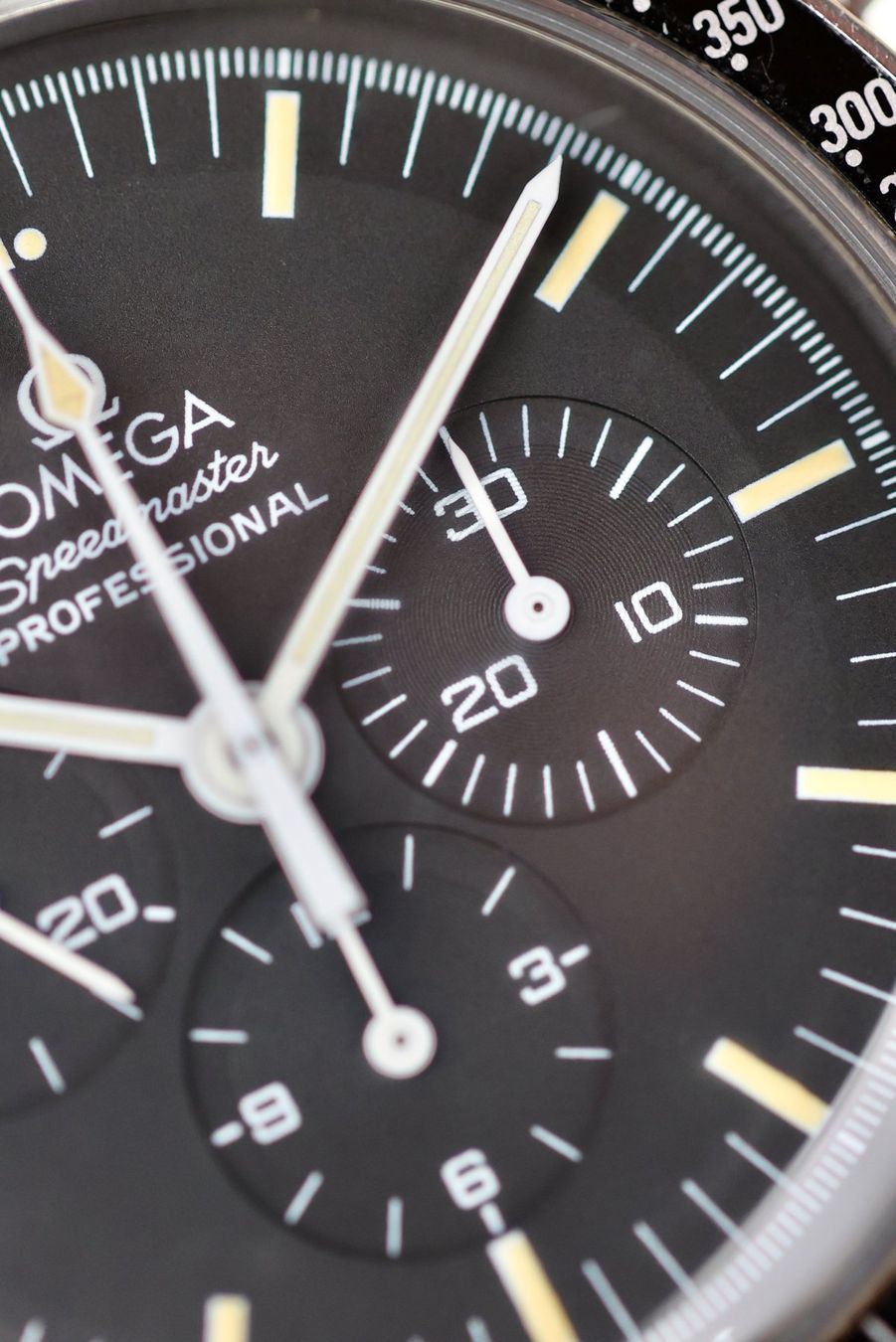 Omega Orologi: Omega Speedmaster Apollo XI 3592.50 – Usato da Zürich venduto da Lazulivintagewatches 3