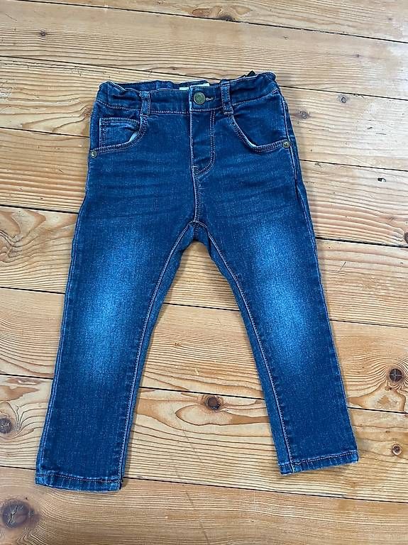 Zara Pantaloni: Hose Zara 92 – Usato da Winterthur venduto da Blue028