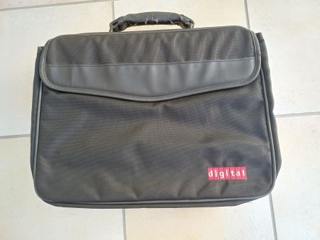 Nostalgie Laptop Tasche "digital" gebraucht, viel Stauraum