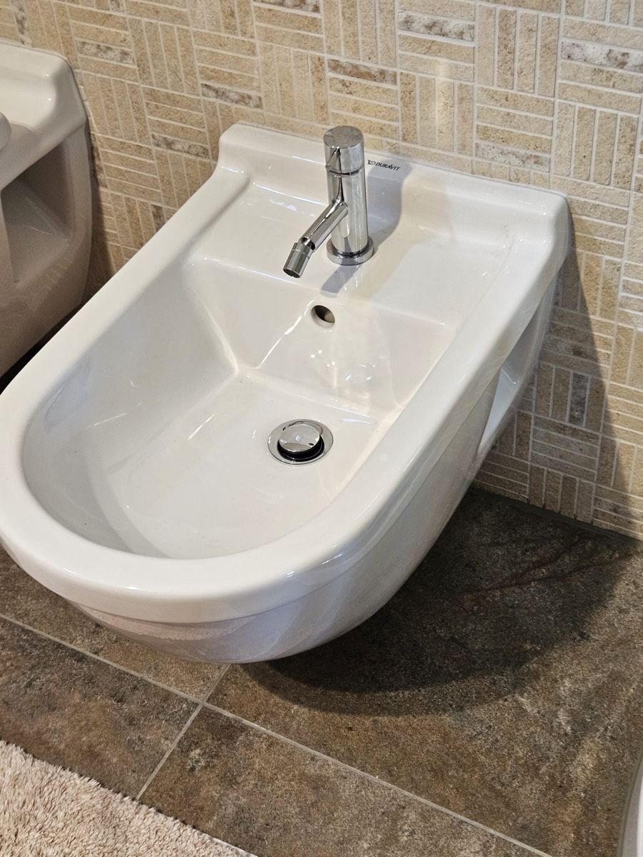 Duravit WC: Neuwertige Bidets zu verkaufen – Nuovo (secondo la descrizione) da Wollerau venduto da Vivi_02