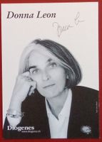 Donna Leon Autogramm signiert Foto 10x15cm