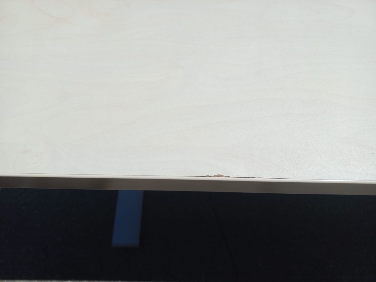 Tables: Tisch elektrisch höhenverstellbar – D'occasion à Rikon im Tösstal par Kurt_Goes_Classic 6
