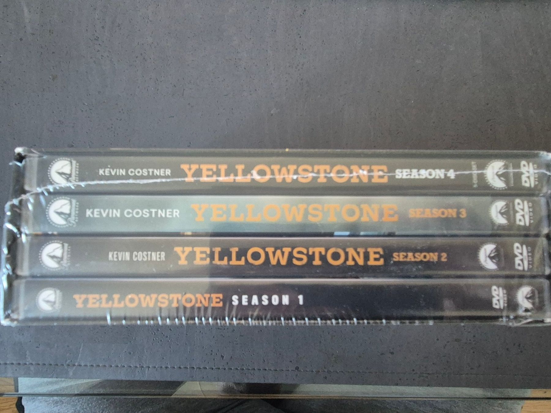 Alle DVDs: Yellowstone - Thr First Four Seasons – Neu und originalverpackt aus Lützelflüh-Goldb von Jgs53 2
