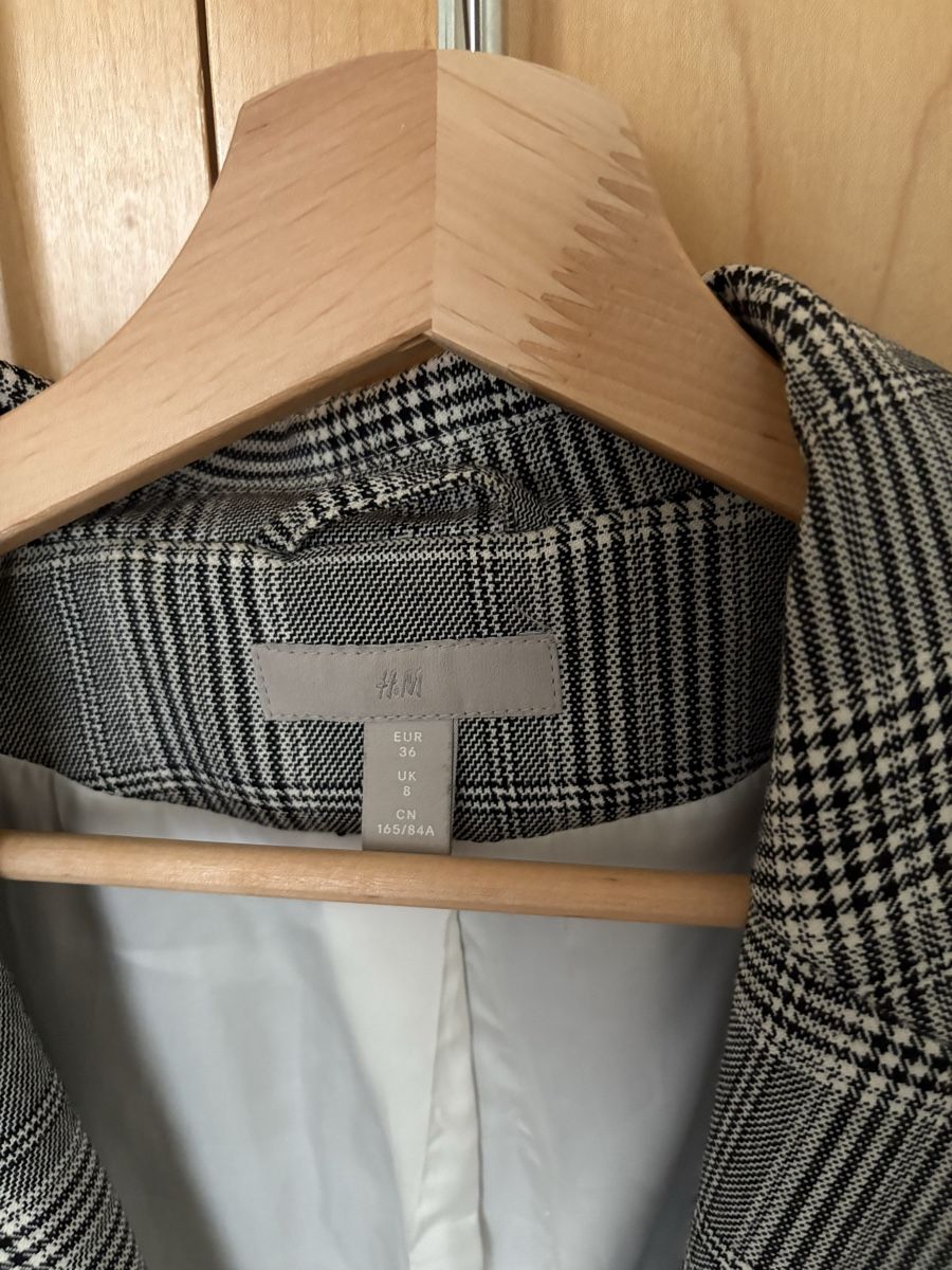 H&M Jacken: Blazer – Neu (gemäss Beschreibung) aus Küssnacht am Rigi von mazi9 2