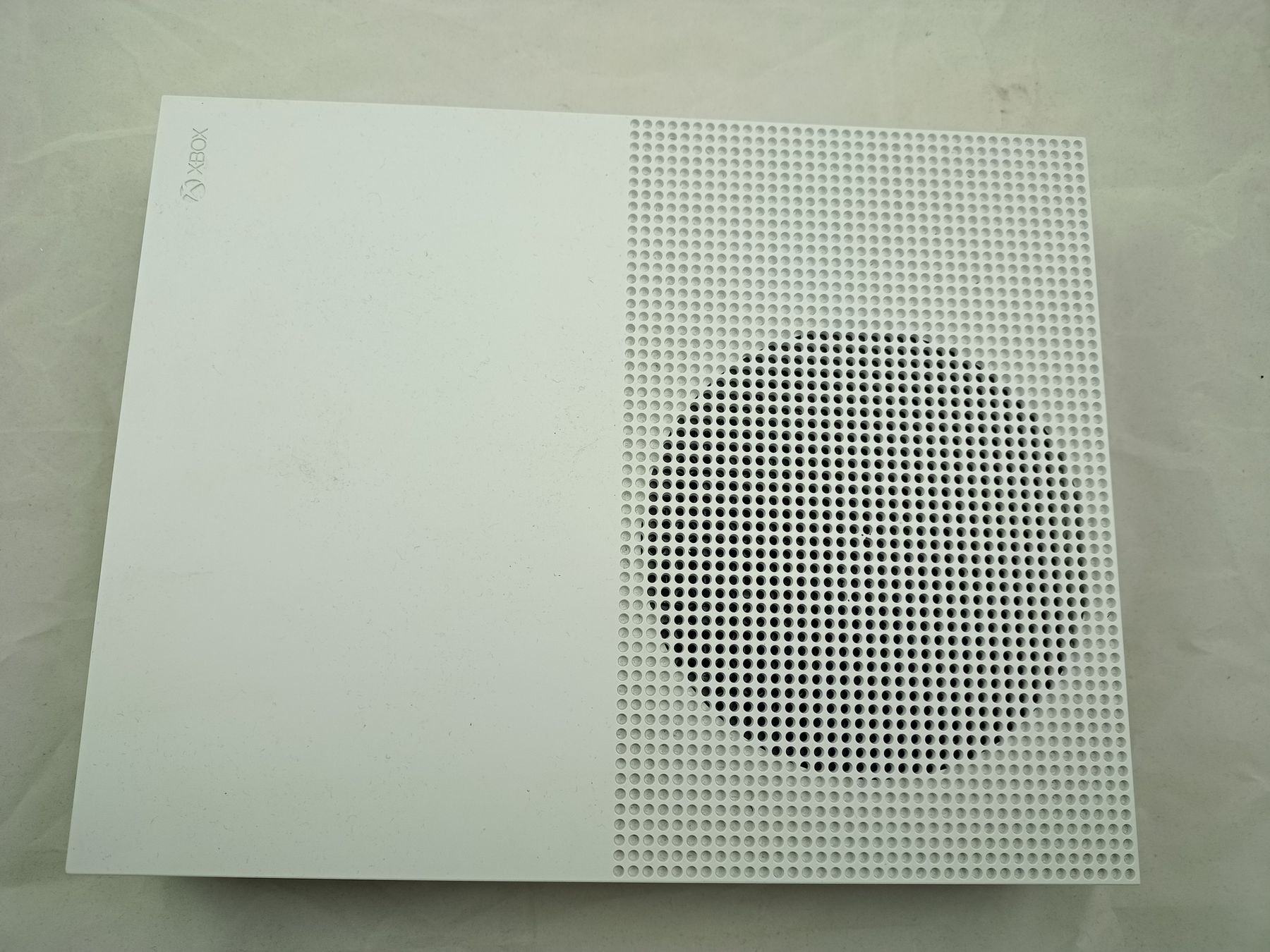 Konsolen: Xbox One S Konsole 1TB – Gebraucht aus Buchs AG von SellAndBuyX 1