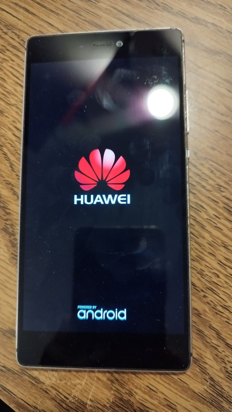 Huawei Handys / Smartphones: HUAWEI P8   3 G – Gebraucht aus Zollikofen von Reiterglueck