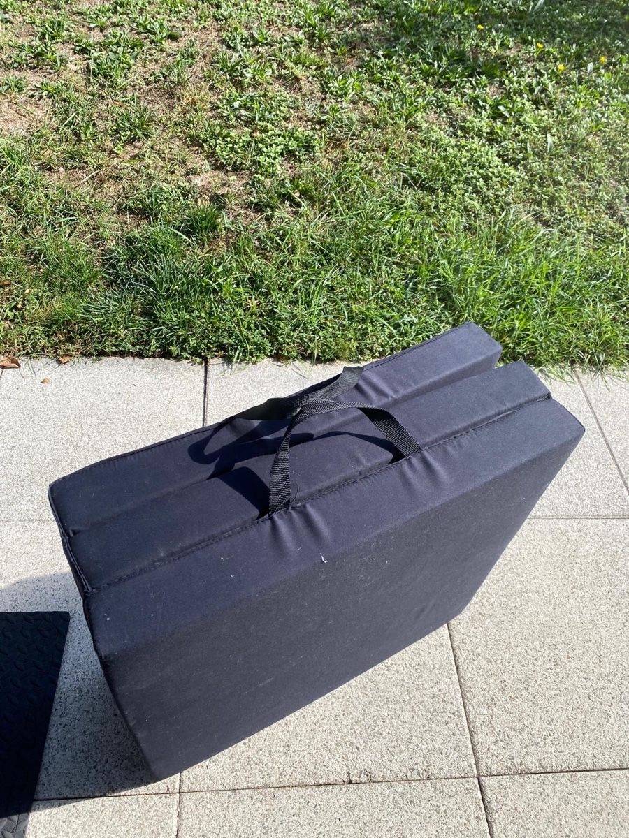 Matelas: Matelas d’appoint pliable  – D'occasion à Carouge GE par lia_t7zd 1