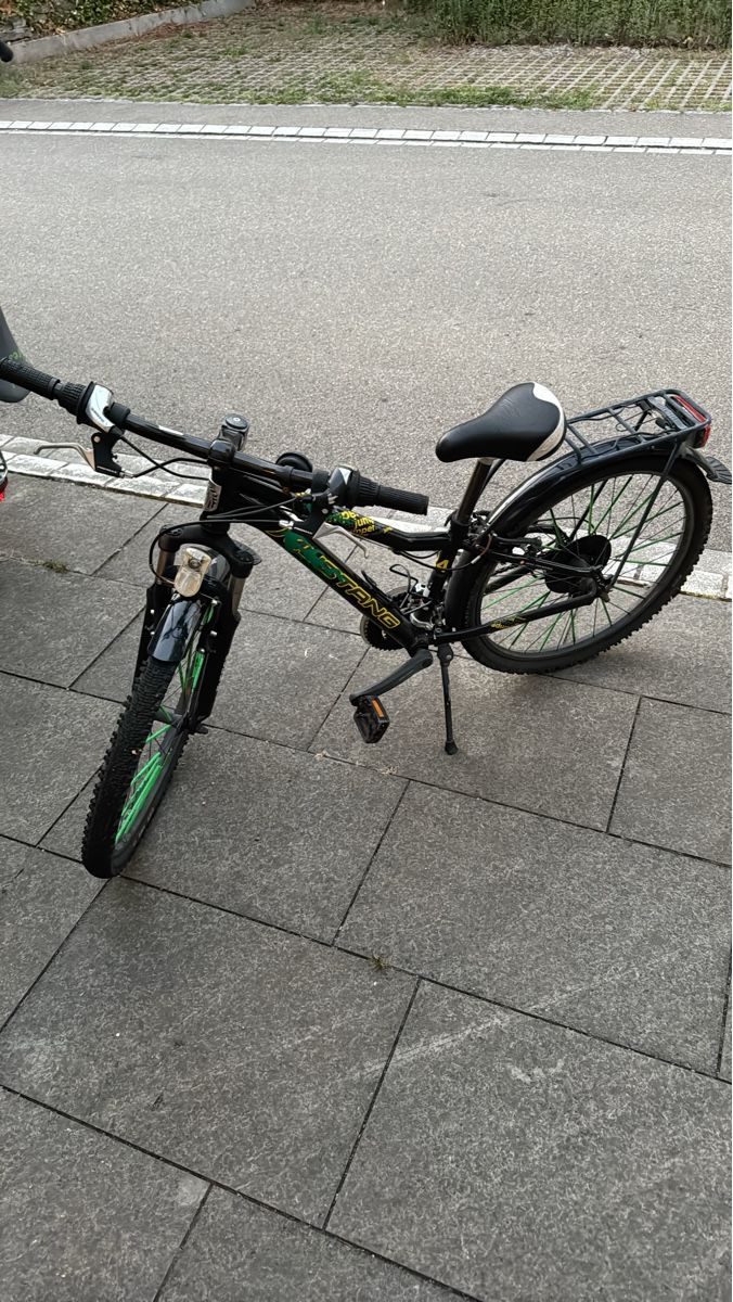 Biciclette: Fahrrad Kinder schwarz gebraucht – Usato da Uster venduto da sytham