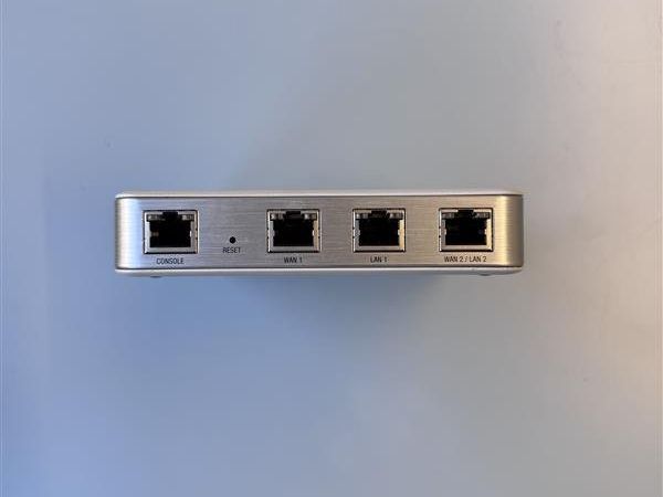 Componenti elettronici: Unifi Security Gateway – Usato da Kriens venduto da ICT-BZ 1