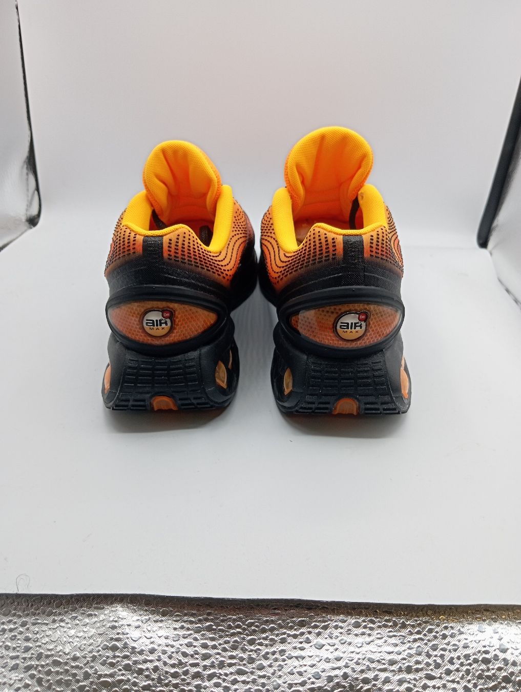 Nike Scarpe da uomo: Nike Air Max DN (EU44) – Nuovo e nell'imballaggio originale da Schaffhausen venduto da outlez 3