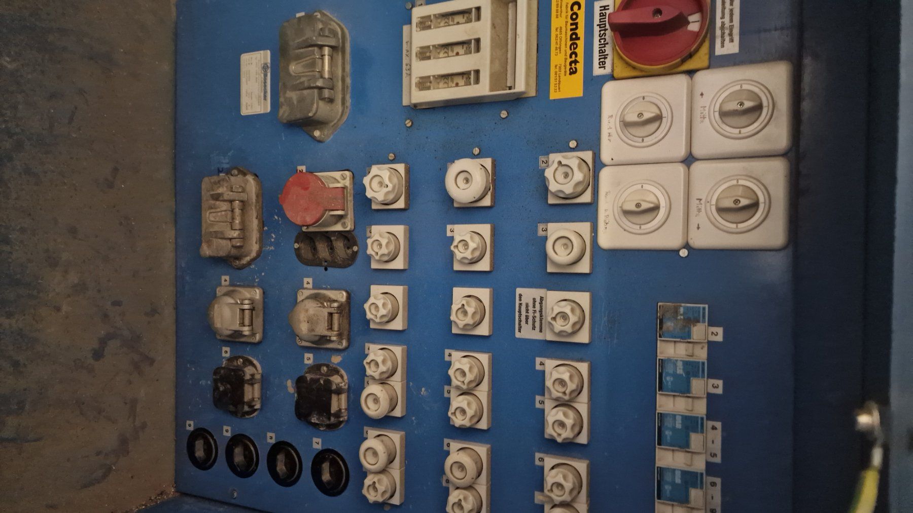 Elettrotecnica: Baustellen Stromprovisorium mit Stohmzähler – Usato da Wattwil venduto da Rogerio20 4