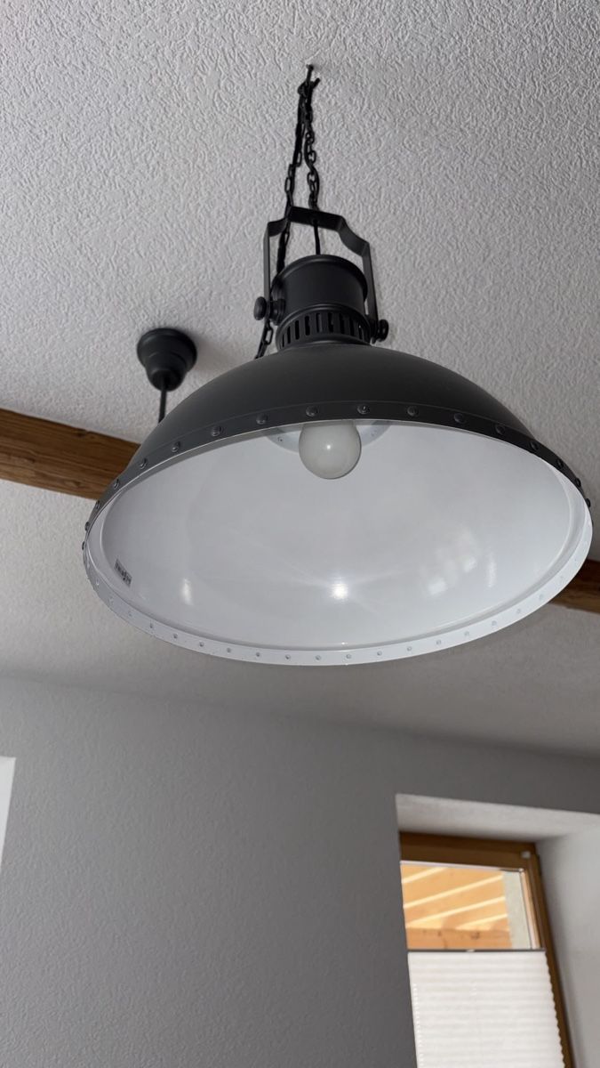 Pfister Lampade: Lampe suspendu style industriel  – Usato da Corcelles-Payerne venduto da tonin07 1