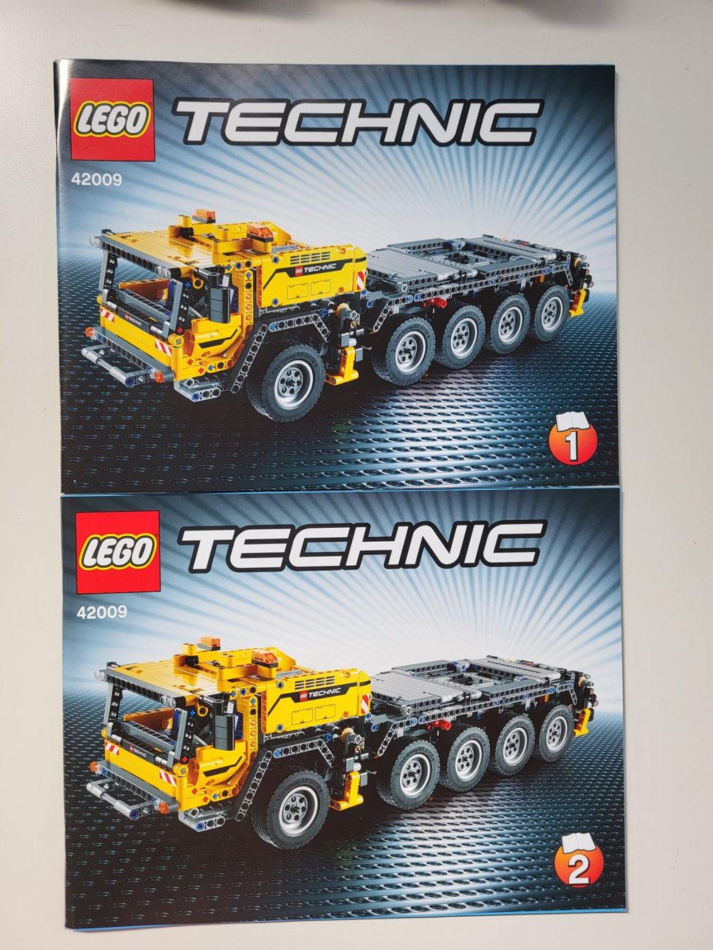Lego Jeux de construction: Lego mobiler Schwerlastkran 42009 – D'occasion à Brügg BE par POU-BELLE 1