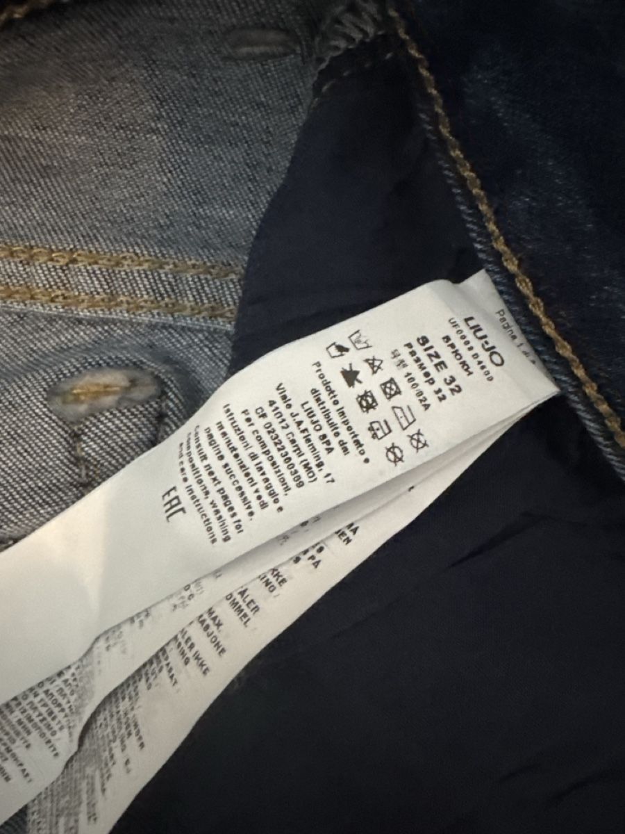 Liu Jo Jeans: Bluejeans LIU:JO mit tollen Glitzerdetails – Gebraucht aus Fürstenau von Du-01 3