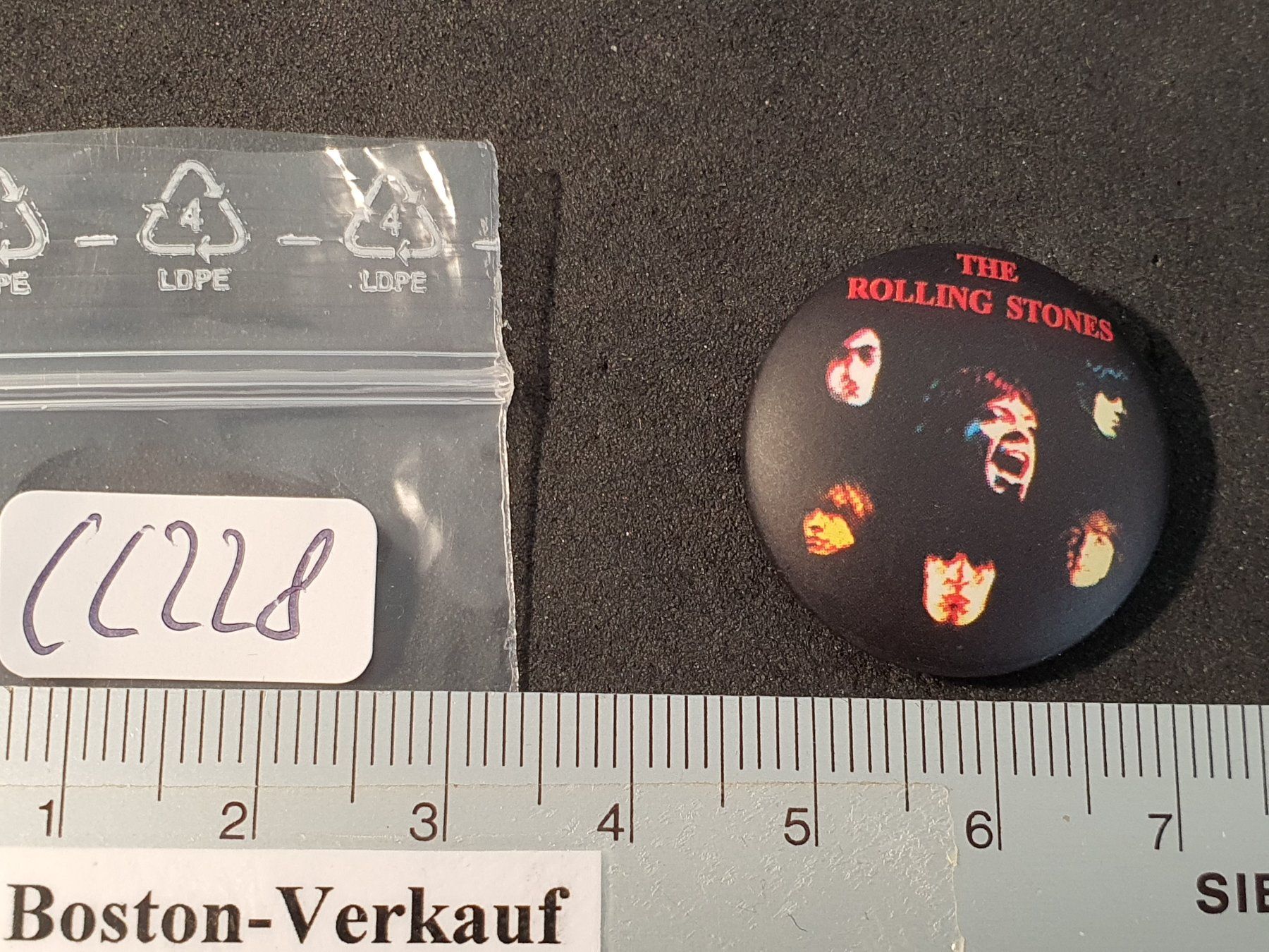 Placchette & Badge: CC228 - Pin /Button - Musik - The Rolling Stones – Usato da Reinach BL venduto da Boston-Verkauf