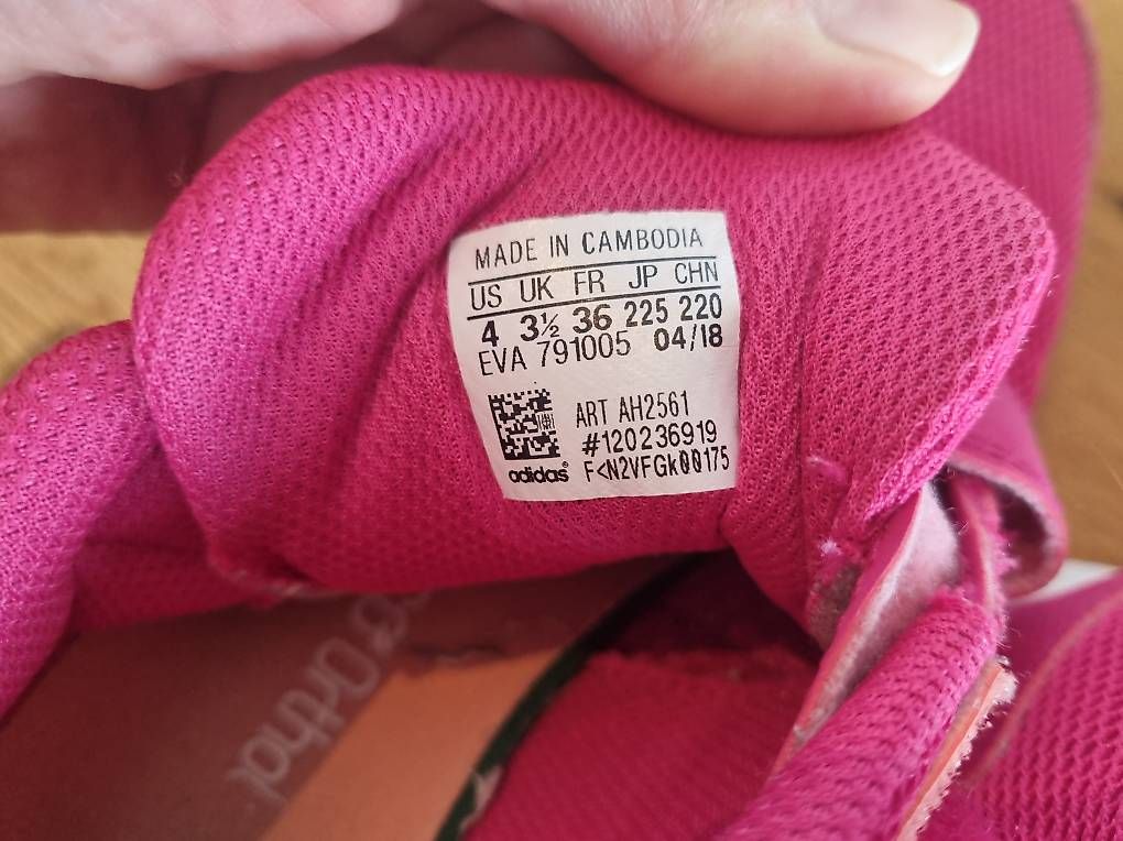 Adidas Scarpe per ragazze: Hallenschuh Grösse 36 – Usato da Brütten venduto da gupi1717 1