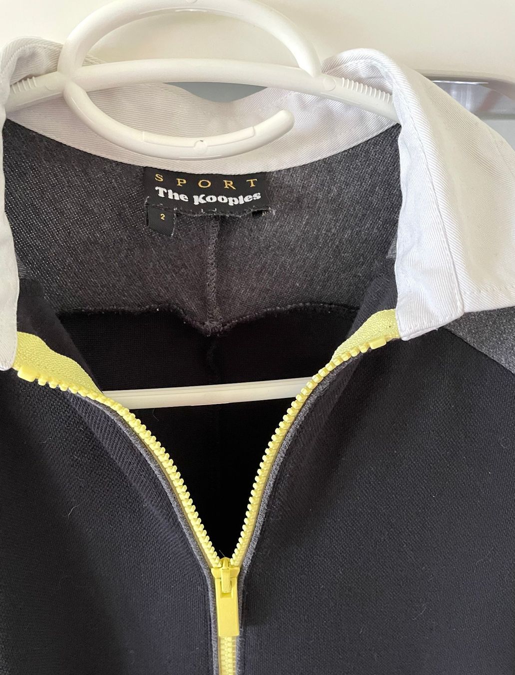 Kooples Vestiti: Kleid Sport The Kooples – Usato da Etoy venduto da Diadefin