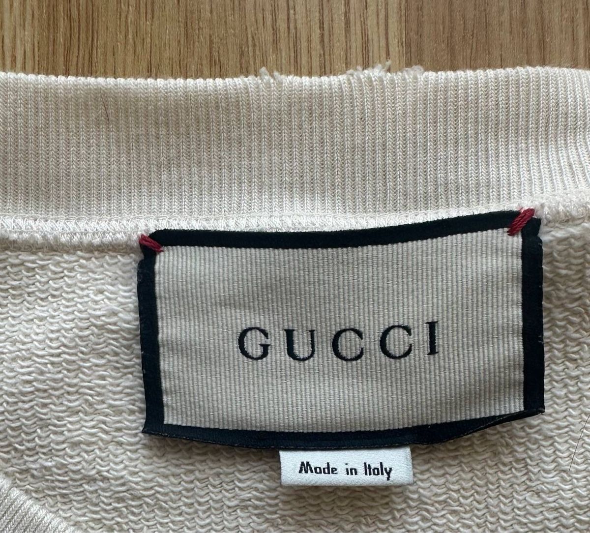Gucci Pullover & Sweatshirts: Gucci Pullover  – Gebraucht aus Pfäffikon ZH von Nataliia. 4
