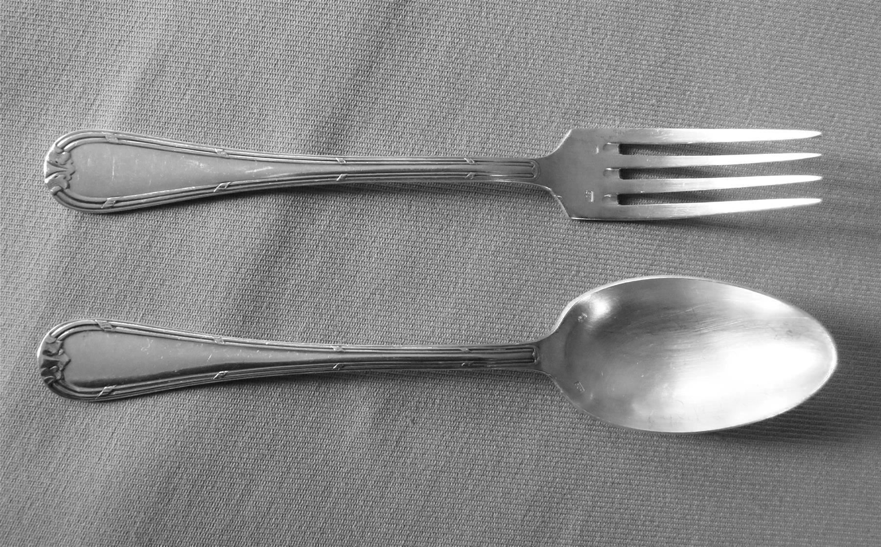 Bestecksets: Set 1 Löffel und 1 Gabel versilbert – Gebraucht aus Geroldswil von ARTEFACTO