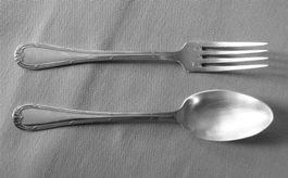Set 1 Löffel und 1 Gabel versilbert
