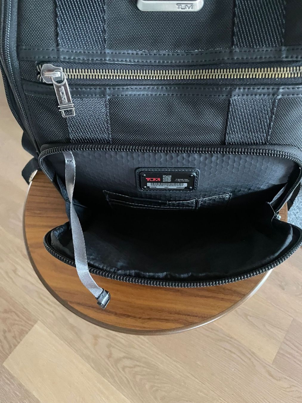 Tumi Zaini: TOP TUMI-Rucksack! Keinerlei Mängel – Usato da Zürich venduto da axe_k5cv 4