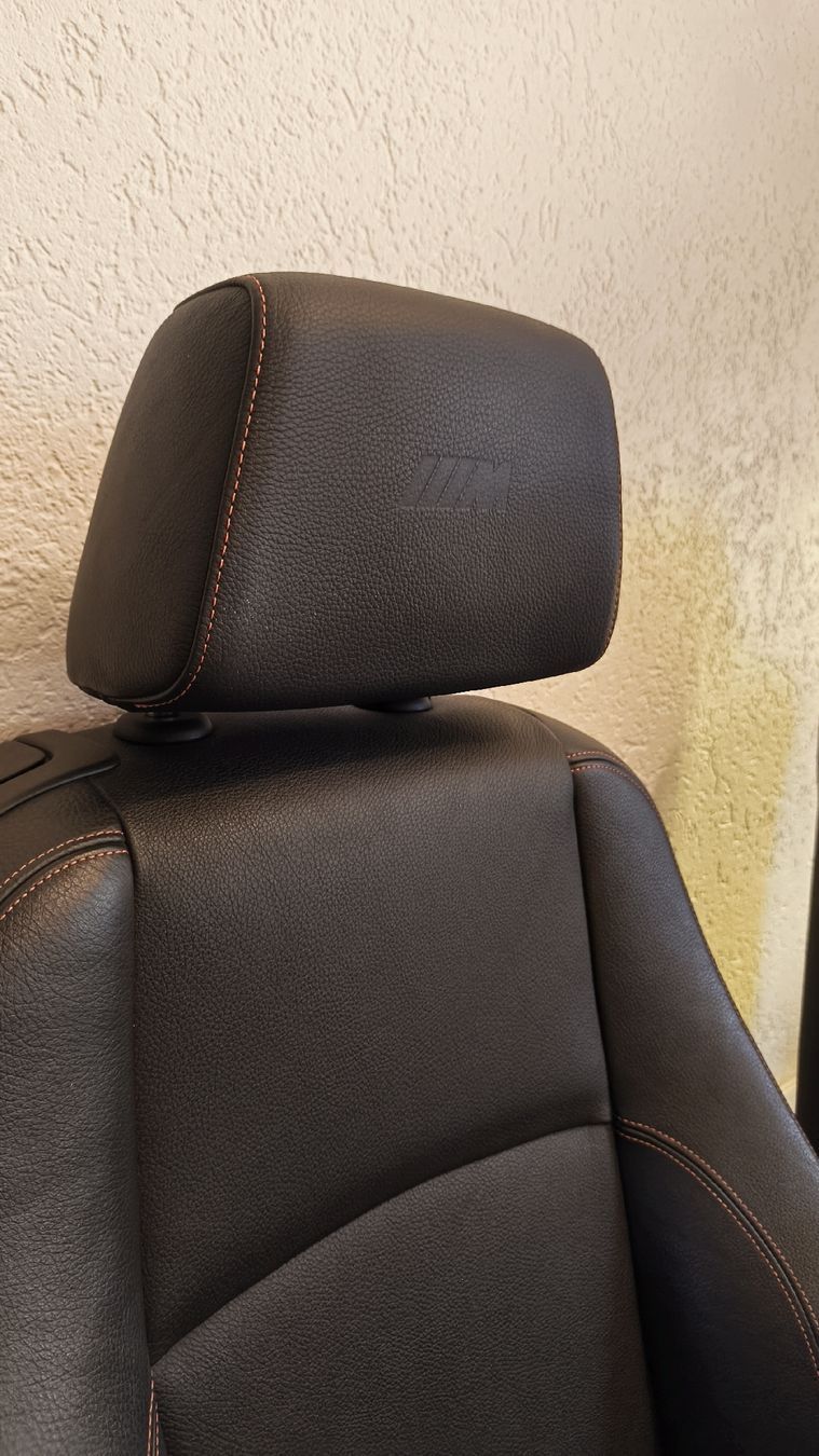 BMW Toutes les pièces auto: BMW 1M seat (1er M coupe e82) – D'occasion à Ste-Croix par mylprs