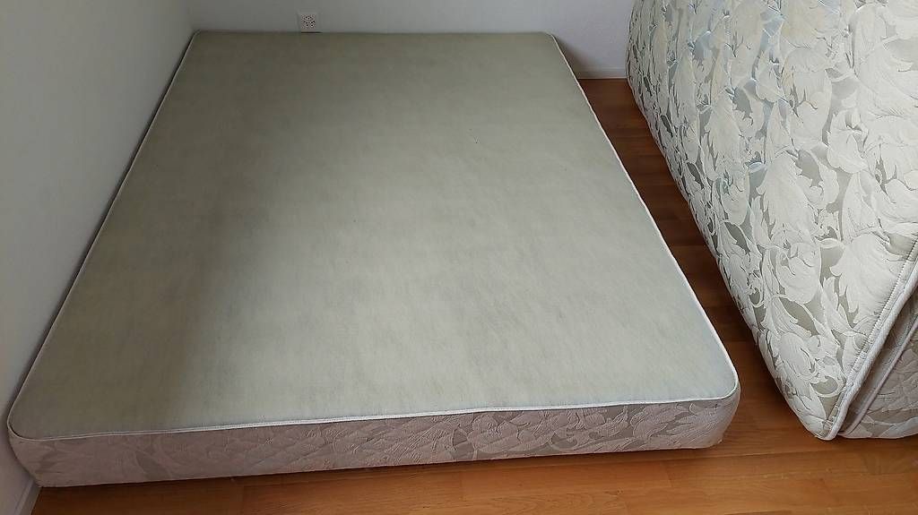 Letti: Lit – Usato da Jongny venduto da mop_5q5s 2