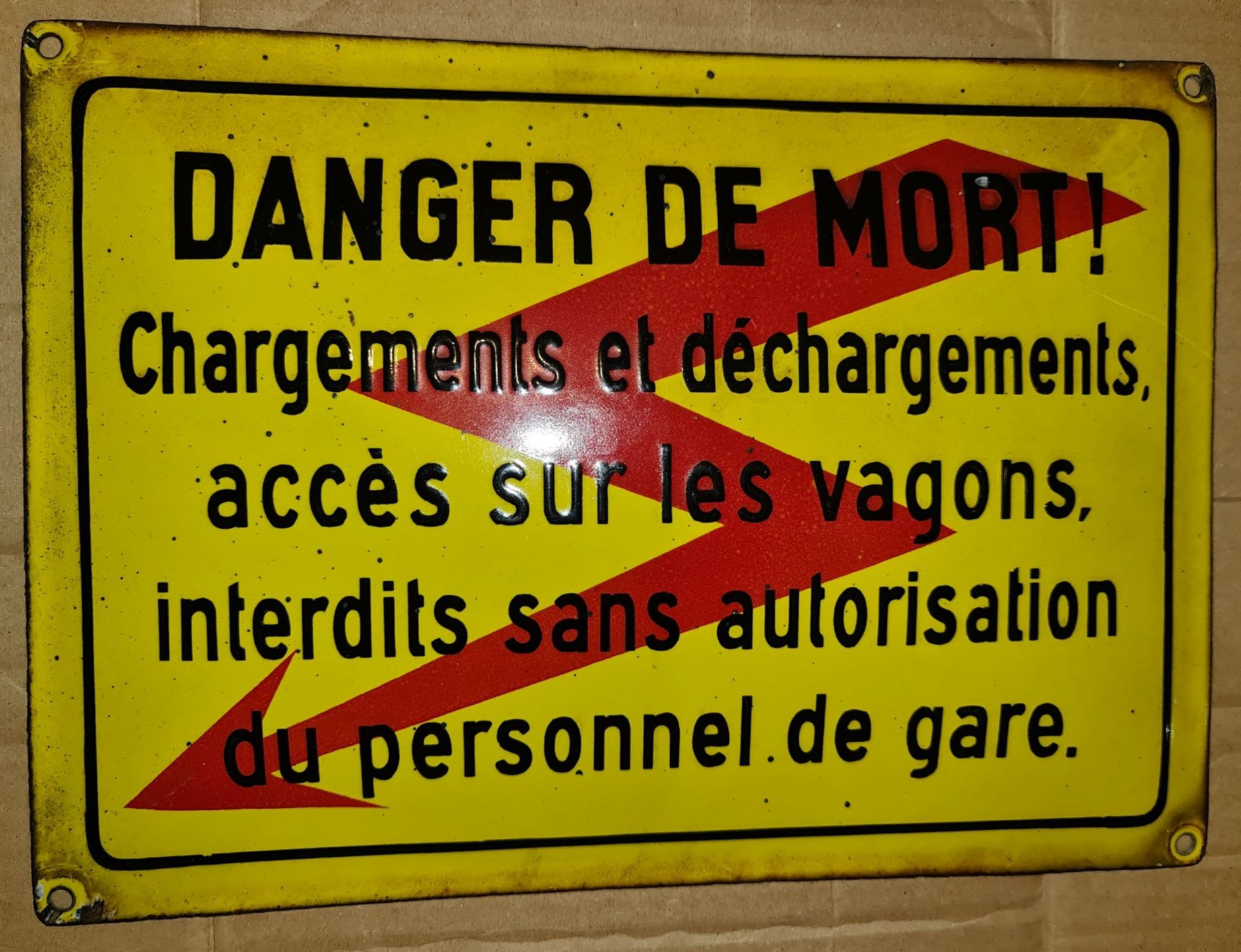 Insegne: Panneau Émaillé / Danger de Mort. – Usato da Cortaillod venduto da signep 1