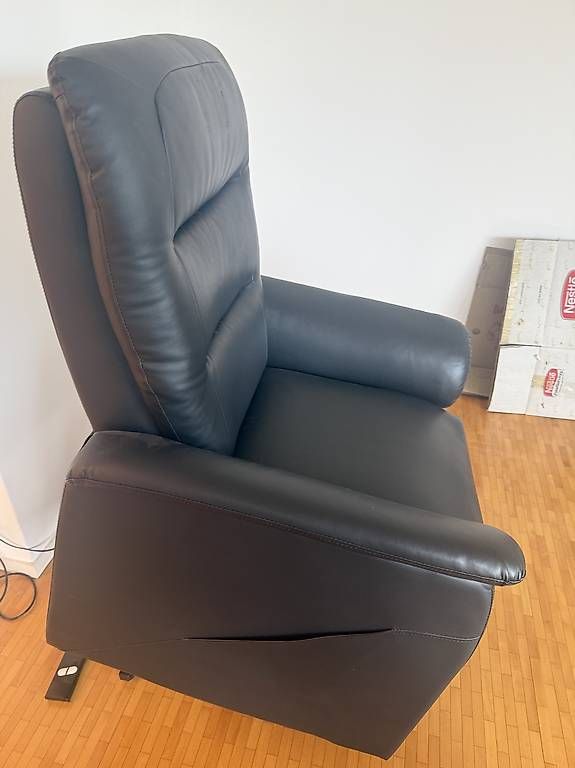 Fauteuils: Poltrona elettrica reclinabile – D'occasion à Lugano par clod_14