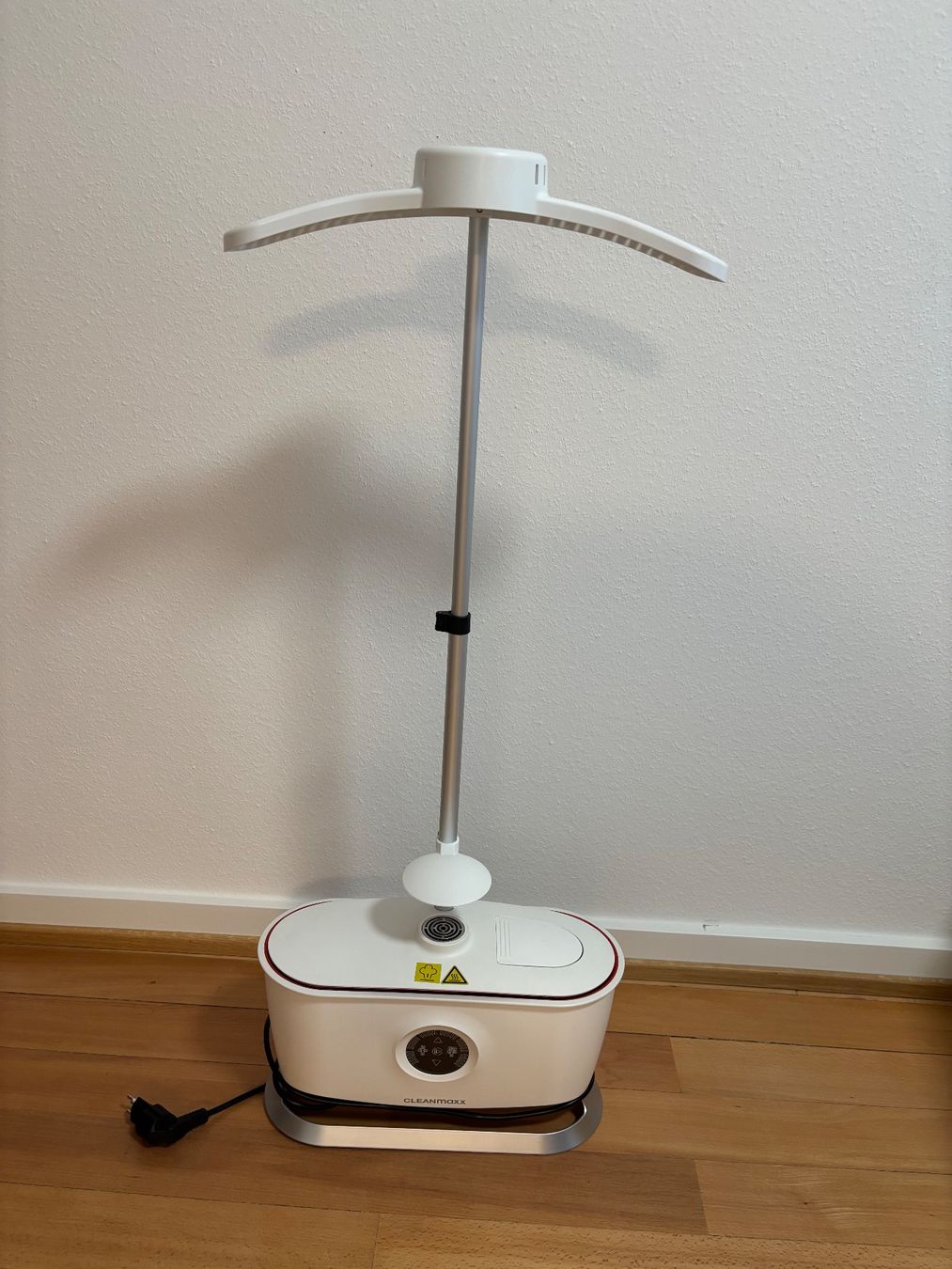Cleanmaxx Bügeleisen: Hemdenbügler CleanMaxx 2968 – Gebraucht aus Basel von benzingg 1