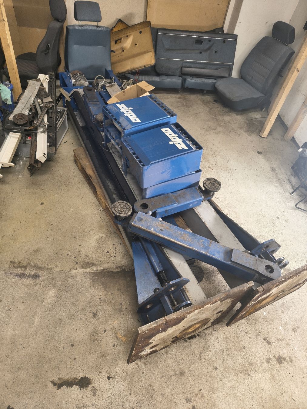 Piattaforme elevatrici & Crick: Zippo Autolift 3200Kg – Usato da Frauenfeld venduto da hallloo 1