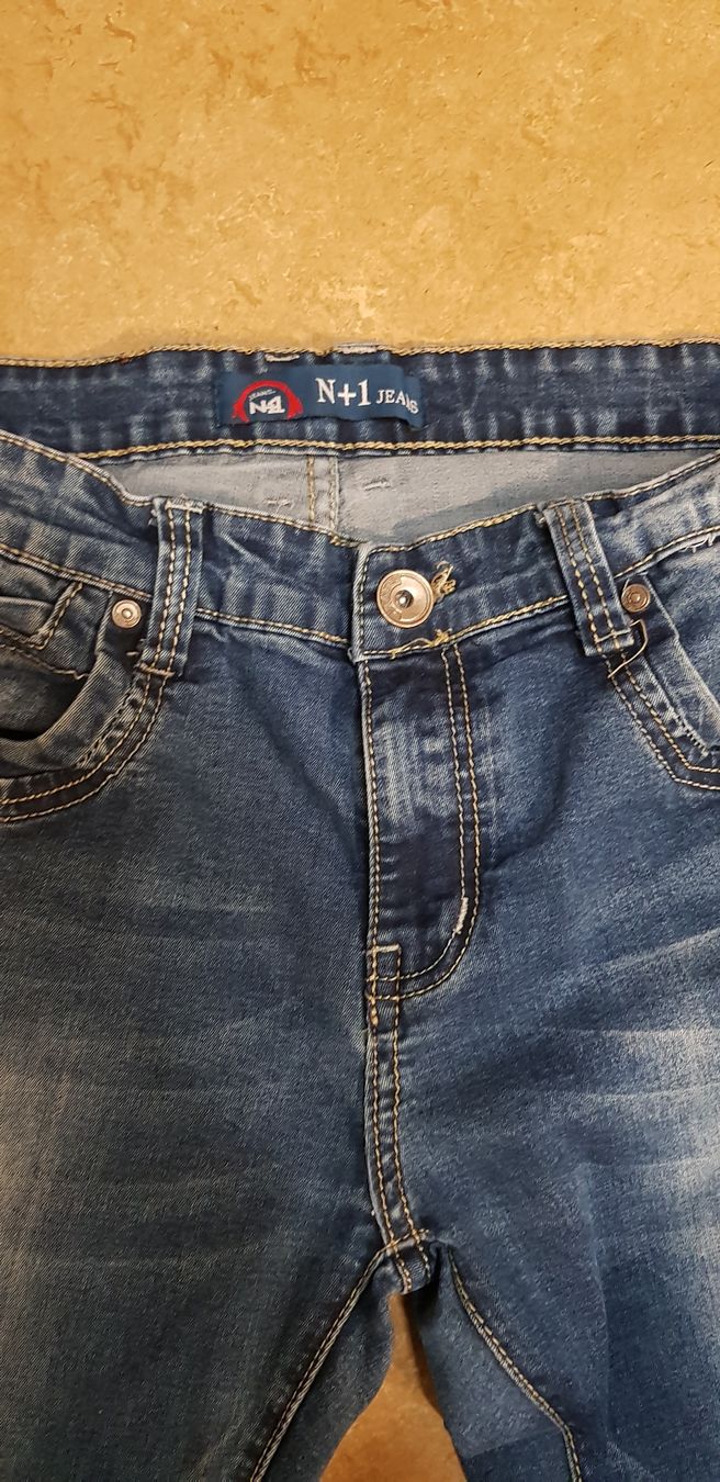 Jeans: Jeans Grösse 42 neuwertig – Nuovo (secondo la descrizione) da Uznach venduto da Bilkev 1