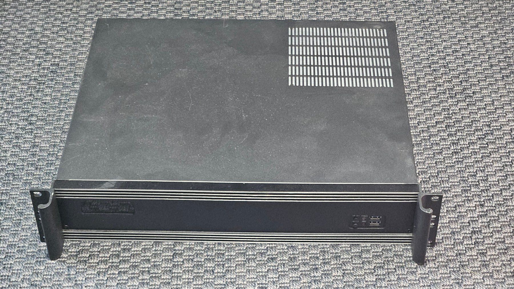 Supermicro Server: Supermicro Server 2U – Intel Xeon E3-1230 v2, 32GB ECC RAM – Gebraucht aus Rickenbach LU von Lindius 3