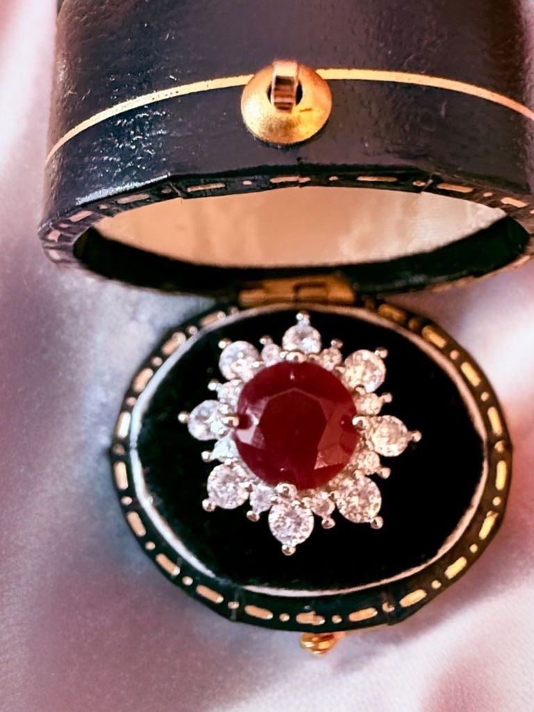 Ringe: Bague fleur rubis – Neu und originalverpackt aus St-Maurice von Sandrinette123 4