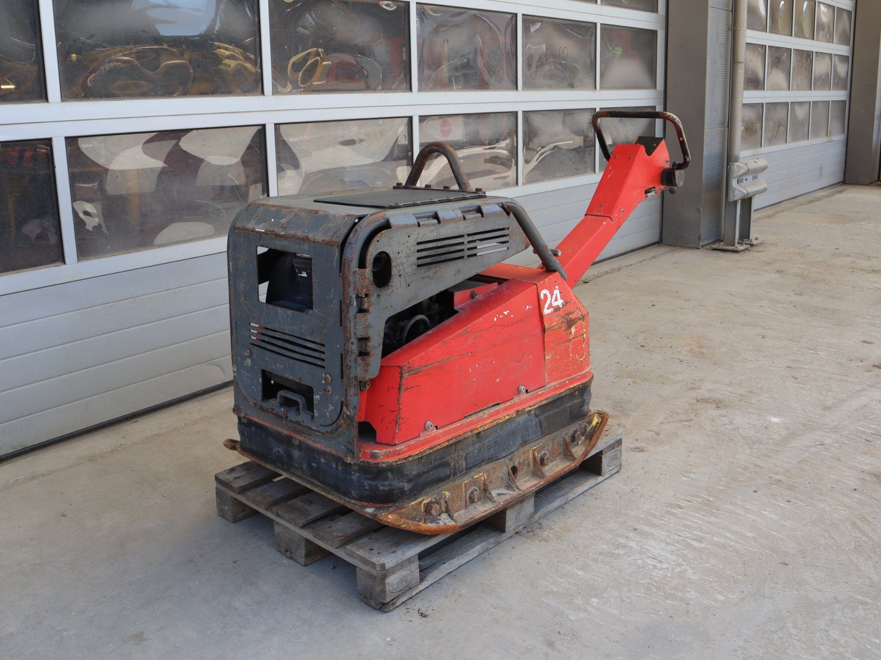Wacker Neuson Tutte le macchine: Wacker Neuson DPU 100-70Les Vibroplatte – Usato da Hasle LU venduto da Arag08 4