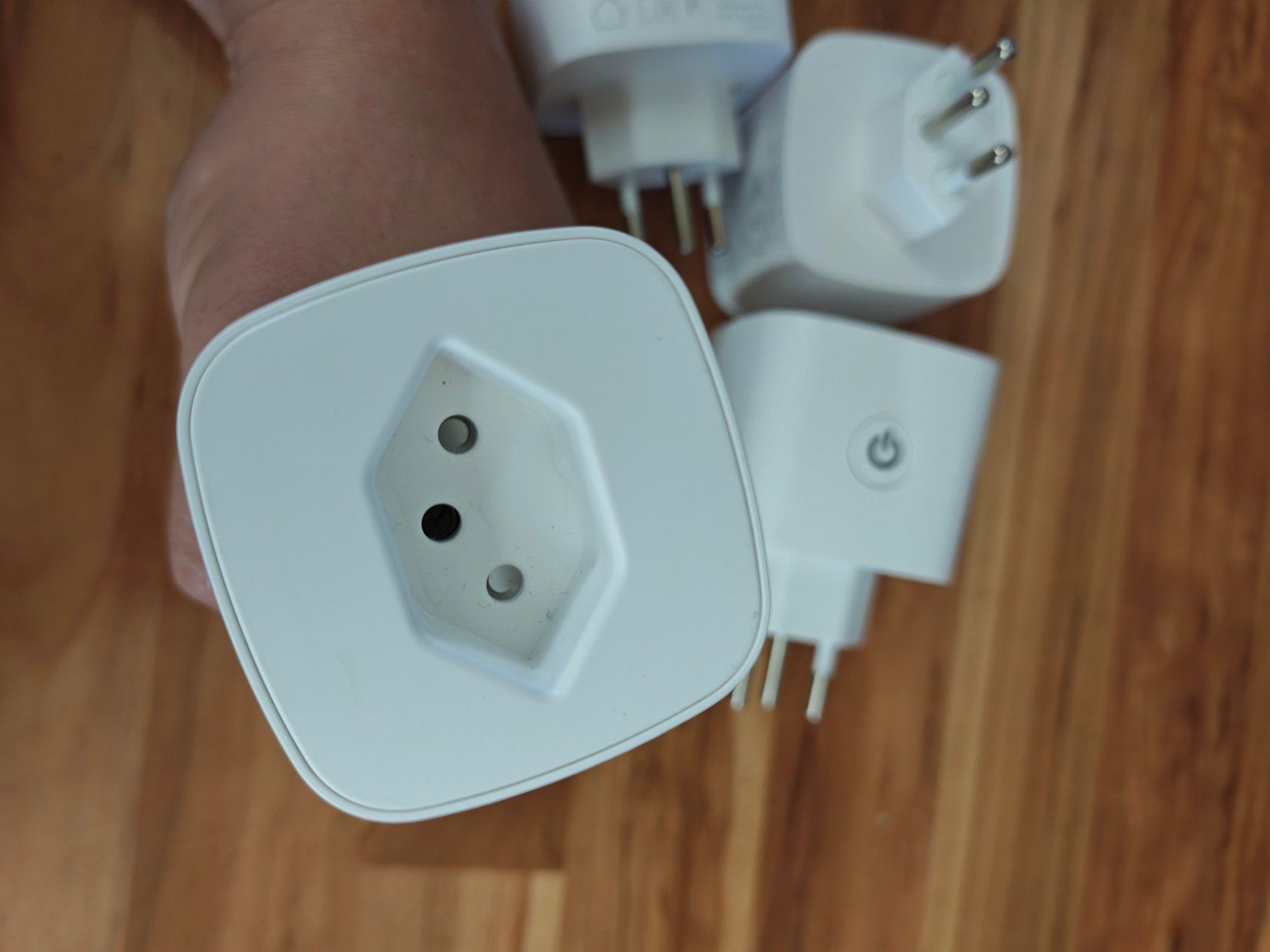 Fiches d'alim.: SilverCrest Zigbee Smart Plug (CH)– Philips Hue kompatibel – D'occasion à Bilten par Biltner 2