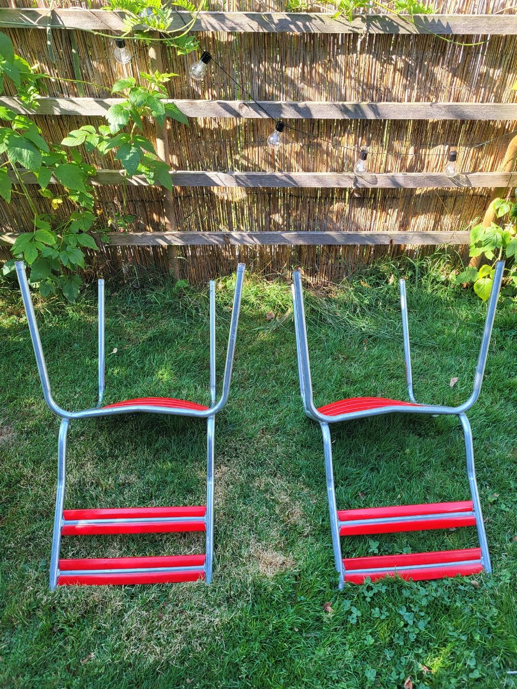 Sedie: Zwei Gartenstühle rot Metall gestell – Usato da Hettiswil venduto da Mats_Lee 4