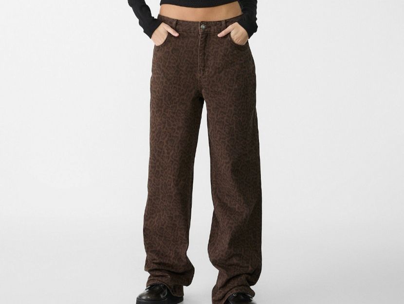 Stradivarius Jeans: Stradivarius Jean - Neuf - 36 – Nuovo e nell'imballaggio originale da Vuisternens-Romont venduto da gol_xp6p