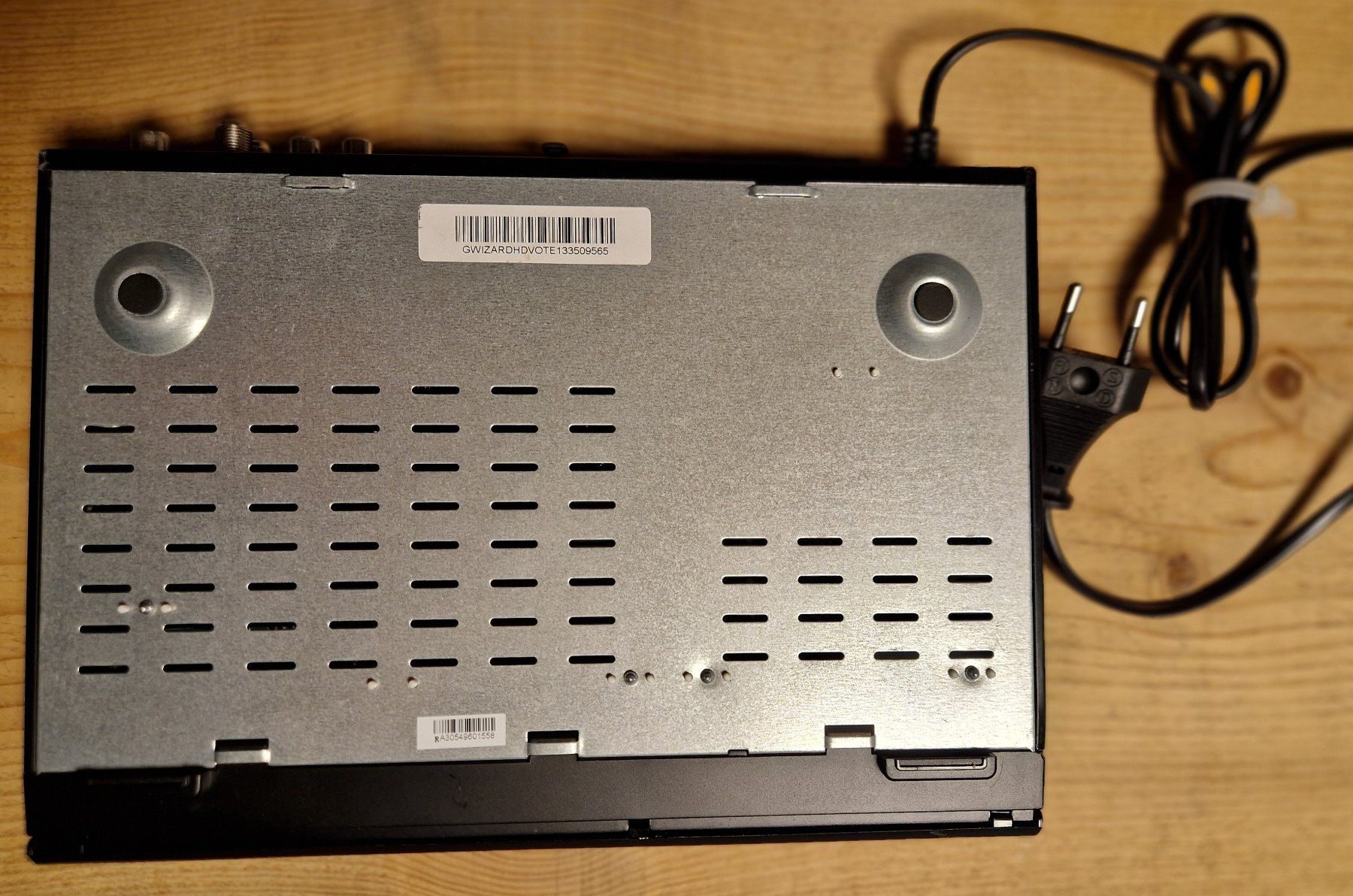 Ricevitori: Golden Media Wizard HD vote SAT Receiver – Usato da Bennau venduto da Sven-369 3