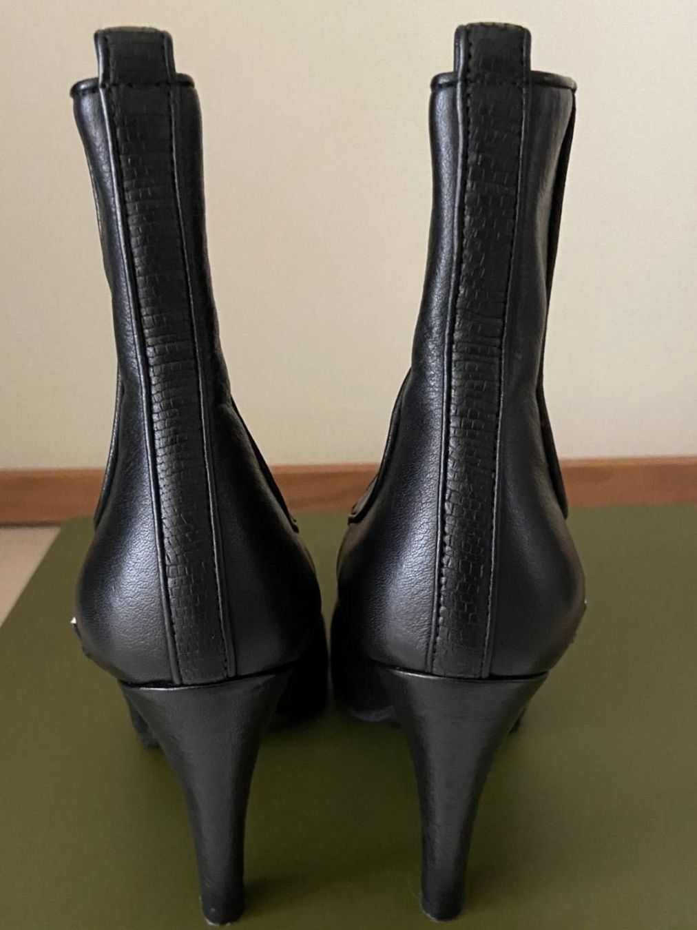Longchamp Scarpe da donna: LONGCHAMP Stiefeletten Gr. 36 – Usato da Zürich venduto da Maki8 4