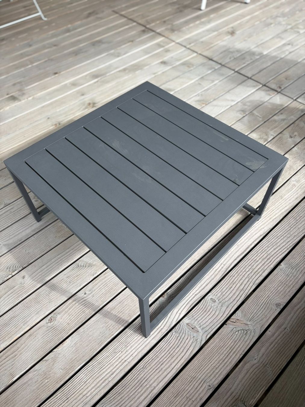 Tische: Gartenlounge Tischlein – Gebraucht aus Sempach von step79
