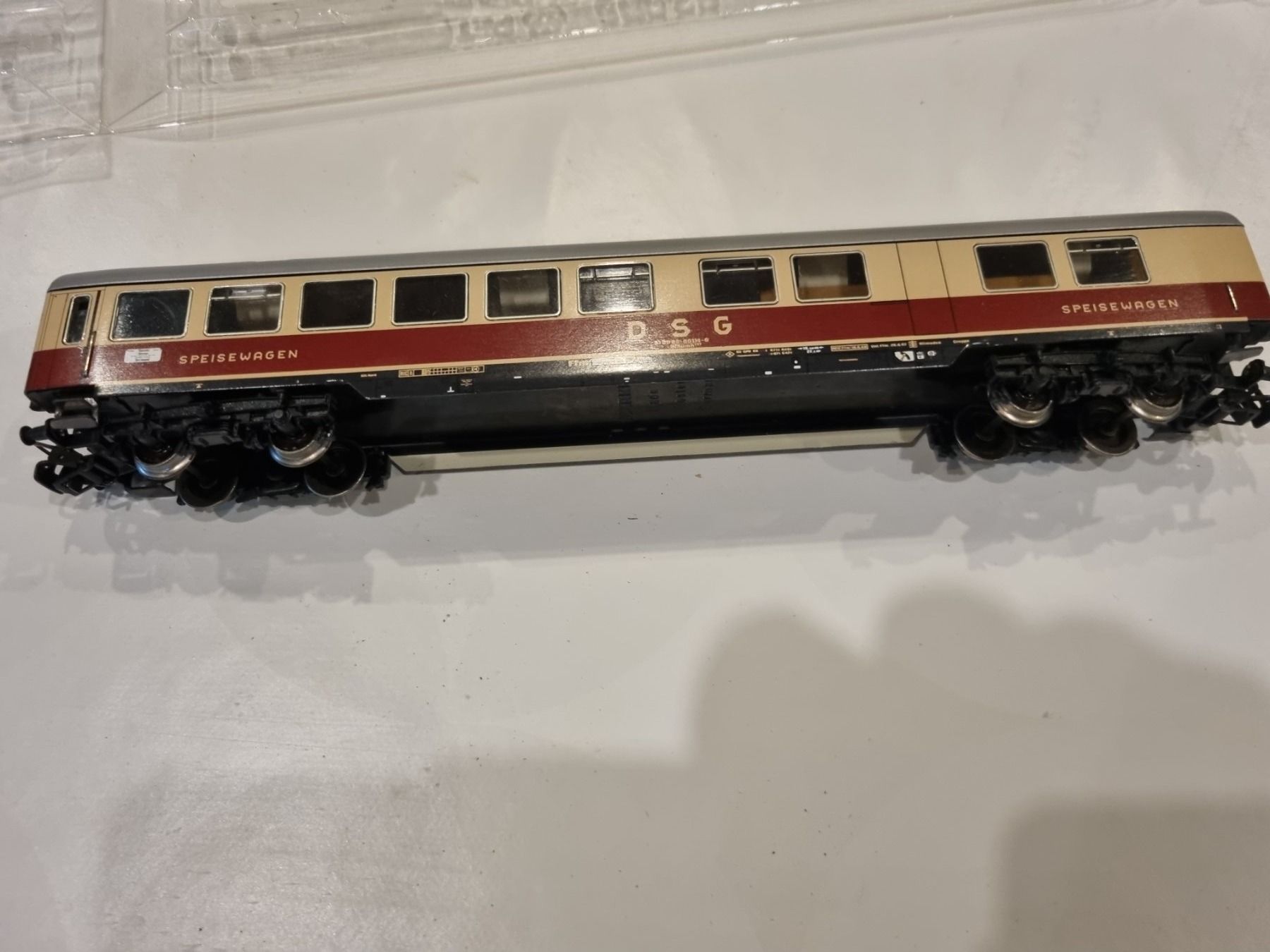 Märklin Modellini di ferrovie: Märklin Tee Speisewagen DB – Usato da Mauren TG venduto da Defrancesco 3