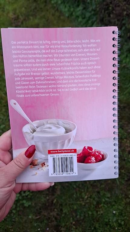 Libri: Luftig leichte Desserts, Betty Bossi – Nuovo (secondo la descrizione) da Aefligen venduto da helinae90 1