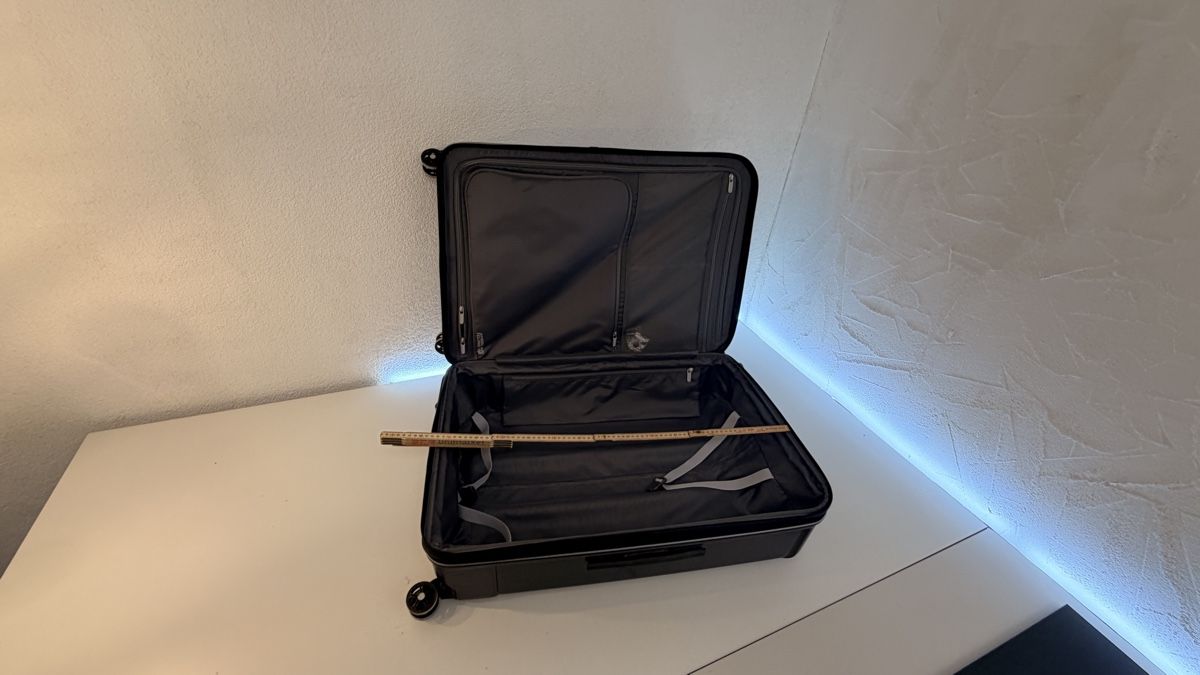 Reisekoffer: Reise Trolley schwarz Rollen Teleskopgriff – Gebraucht aus Rotkreuz von perlengott 5