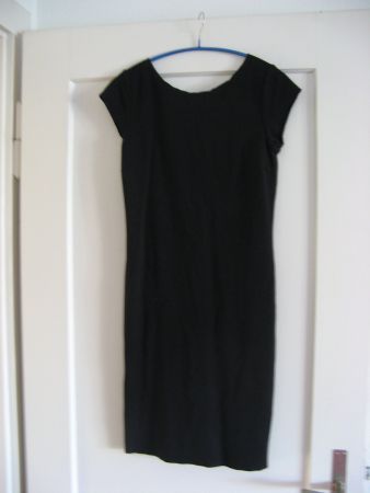 schwarzes Kleid Gr. 40, (ital. Gr. 46) Carla G
