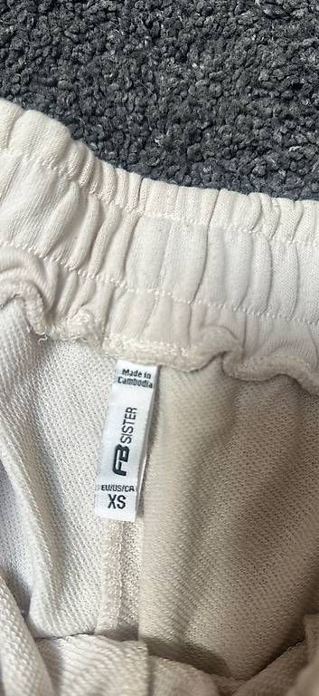 Pantaloni: Kurze Hose – Usato da Bubikon venduto da bue_t8nz 1